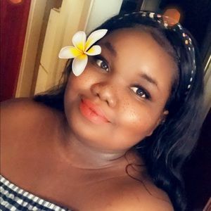 Meet your Posher, Geralda